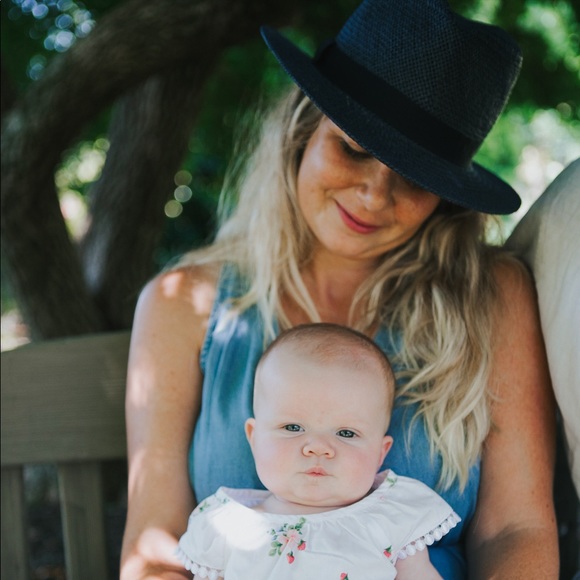 Meet your Posher, Anna - Picture 1 of 1